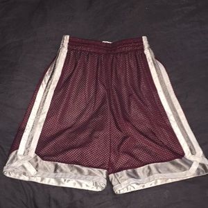 Reversible basketball shorts